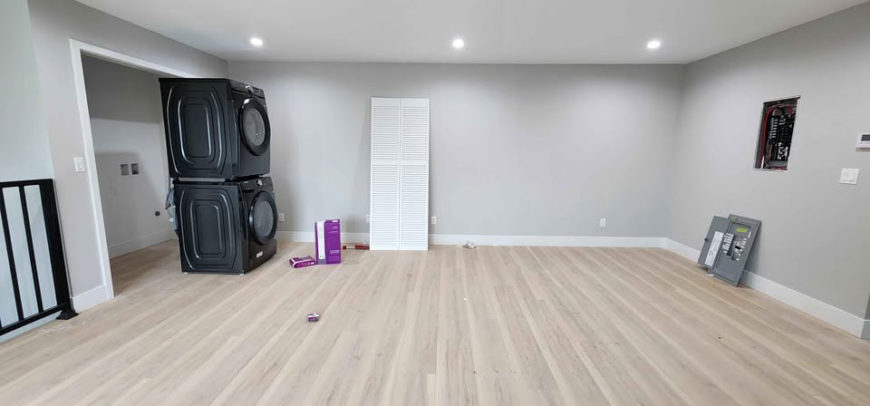 2 Beds 2 Baths - Apartment