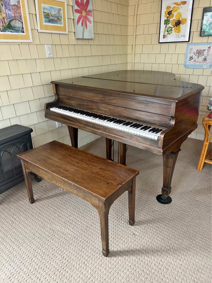 Baby Grand Piano FREE