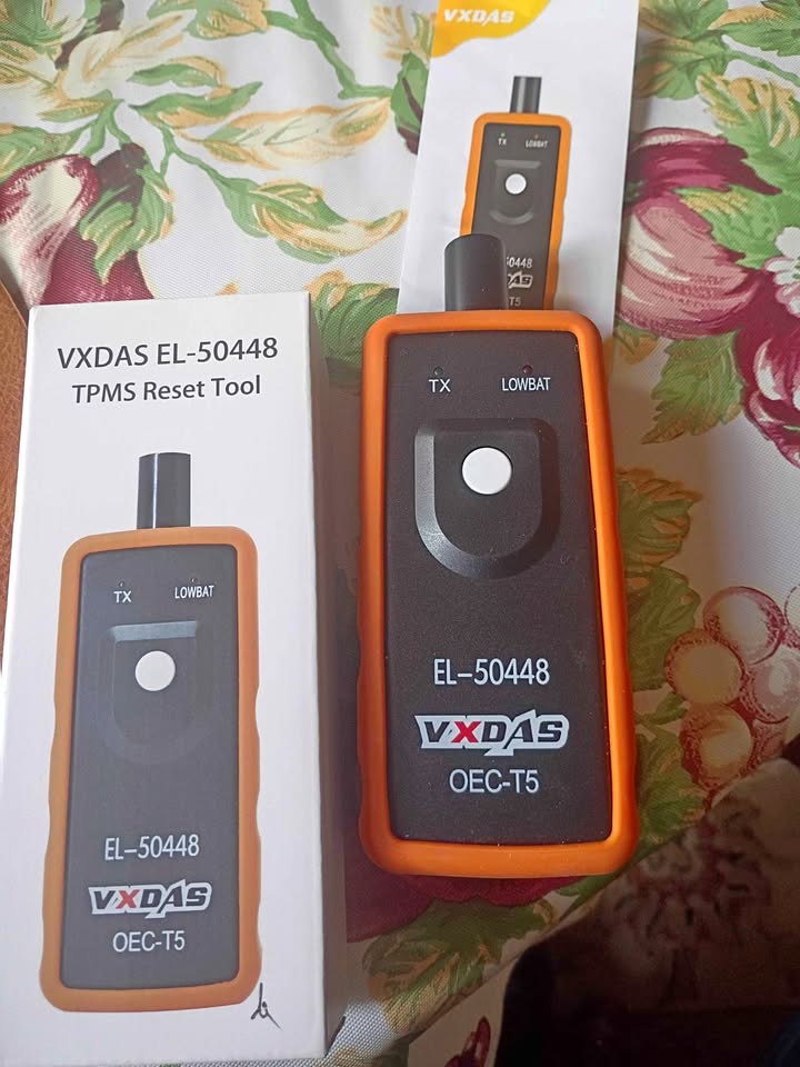 Tire sensor reset tool