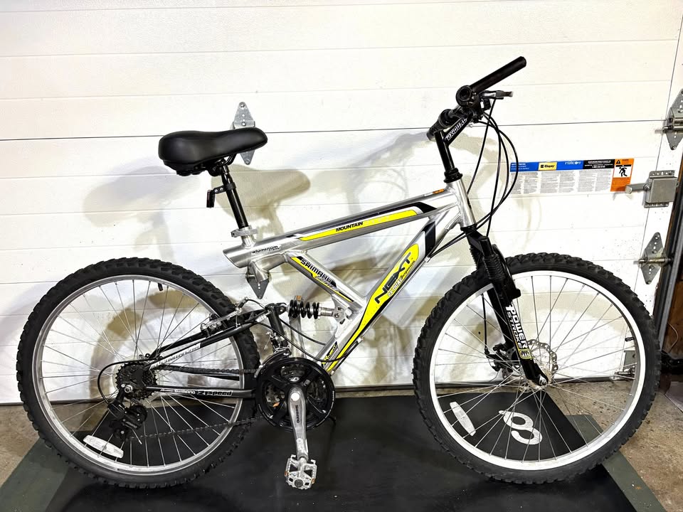 NEXT Mountian Ridge Mountain Bike