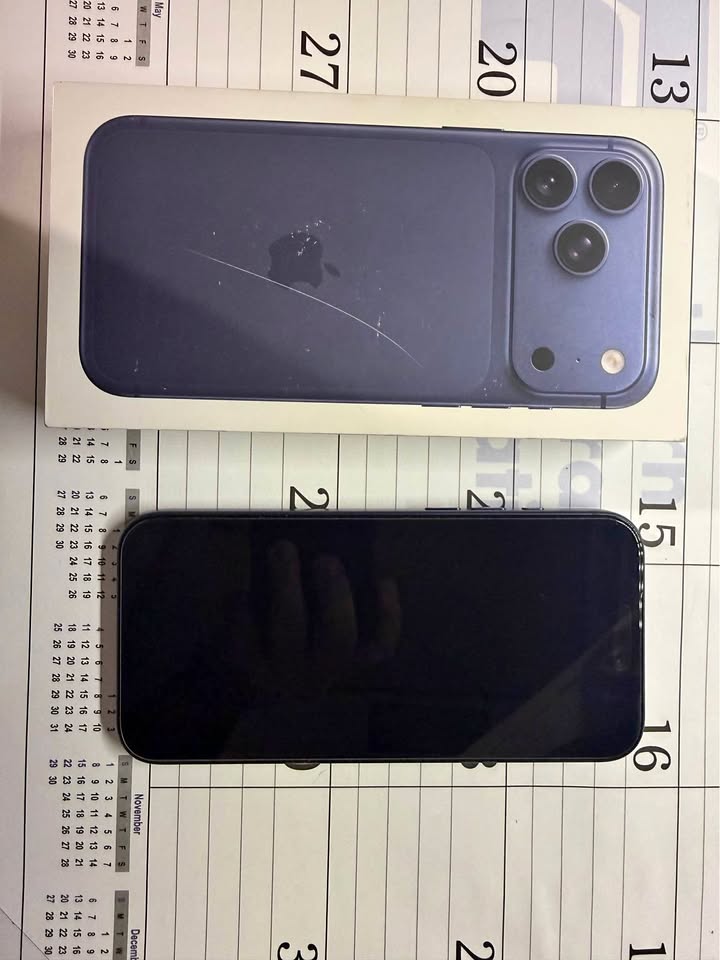 Unlocked IPhone 17Pro Max 256gb